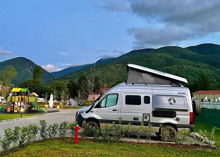7 Lakes Camping